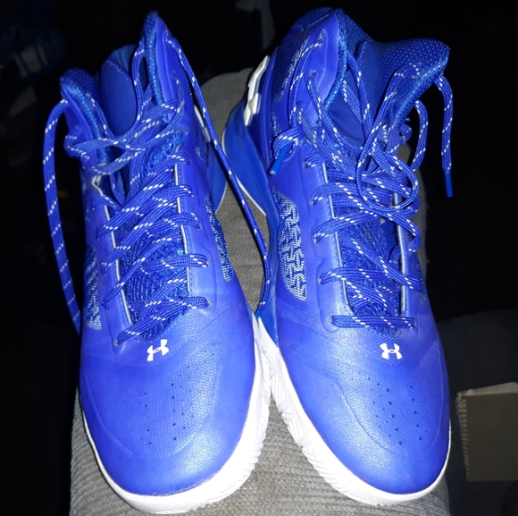 Under armour charged basketball shoes sz 10.5 - Picture 2 of 3